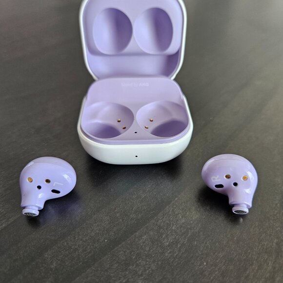Samsung Galaxy Buds 2 *EUC* - Picture 11 of 14